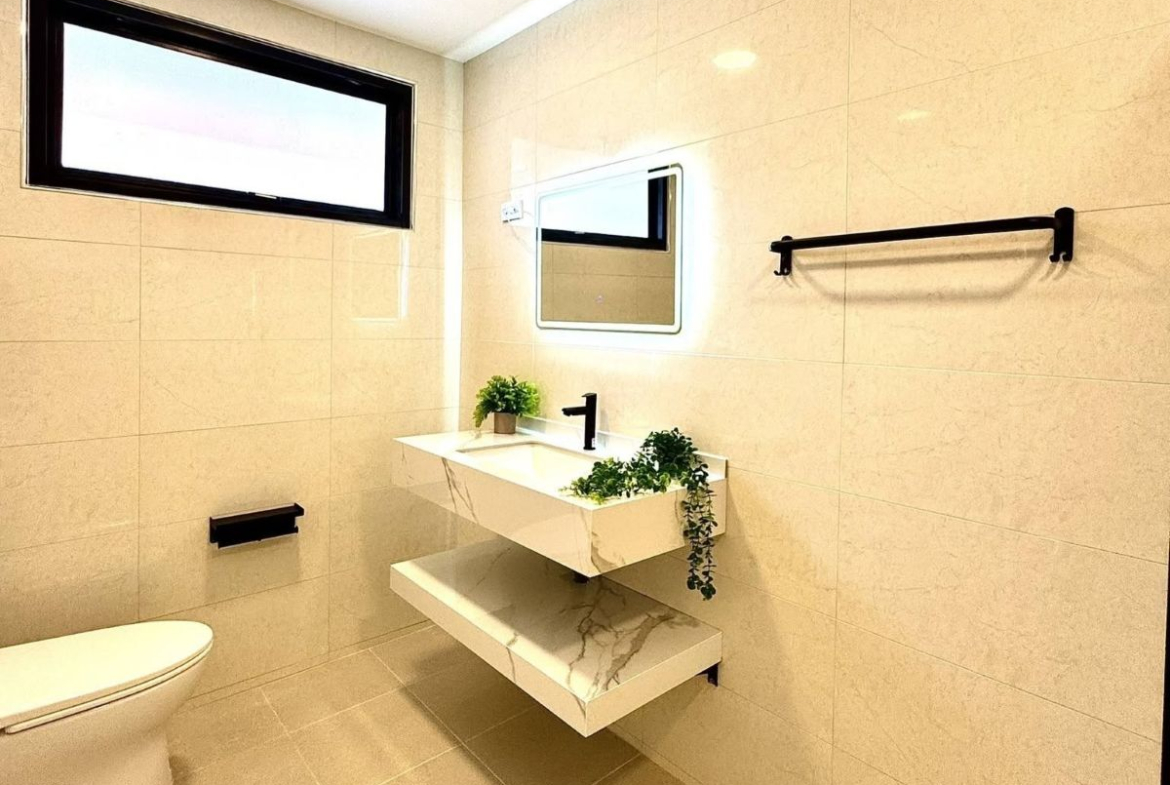 HS1470 – 3Bedroom Single House for Sale in Permsap Village in Soi Saim Country Club