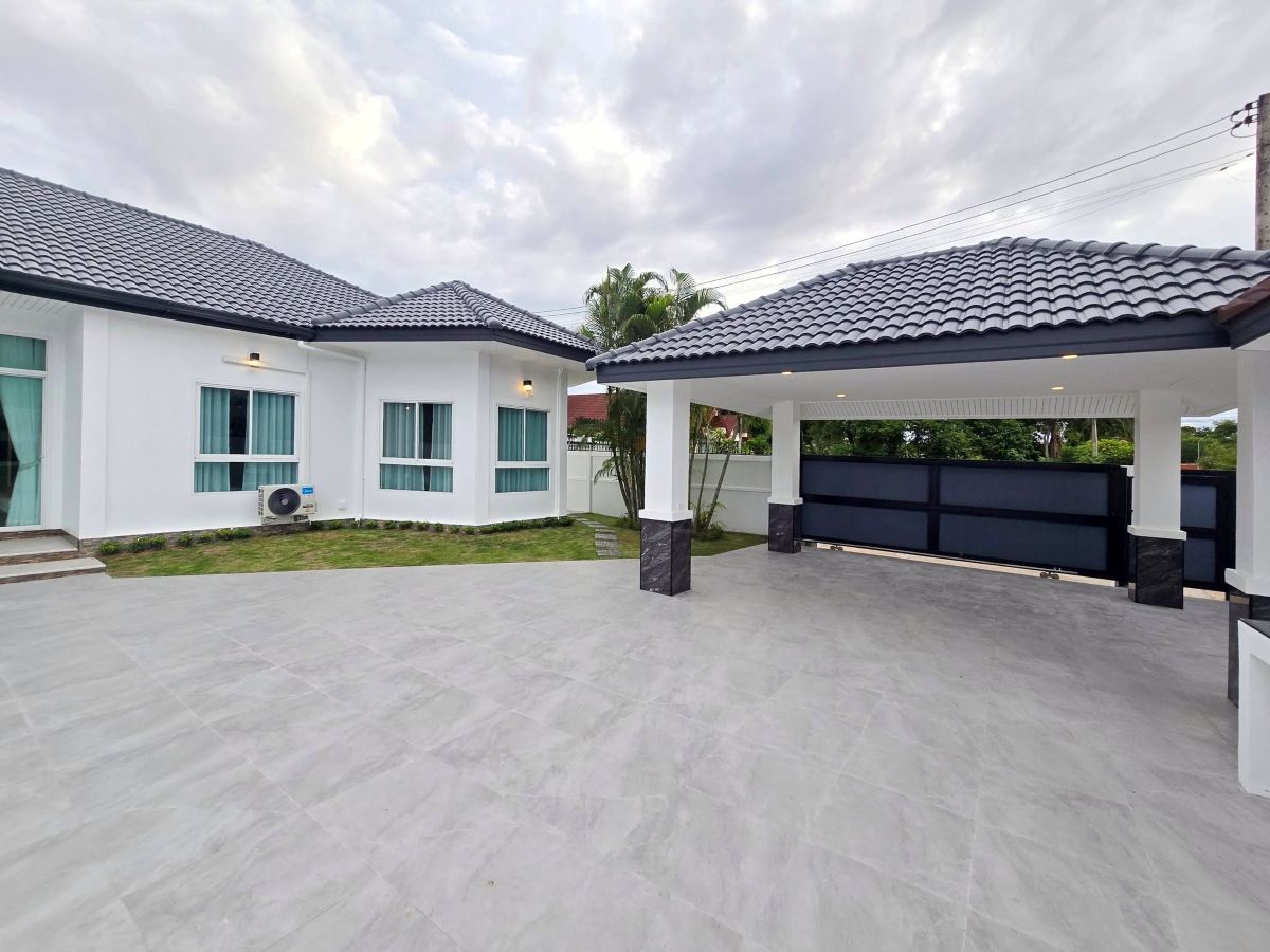 HS1463 – 3Bedrooms Pool Villa House for Sale in Mabprachan