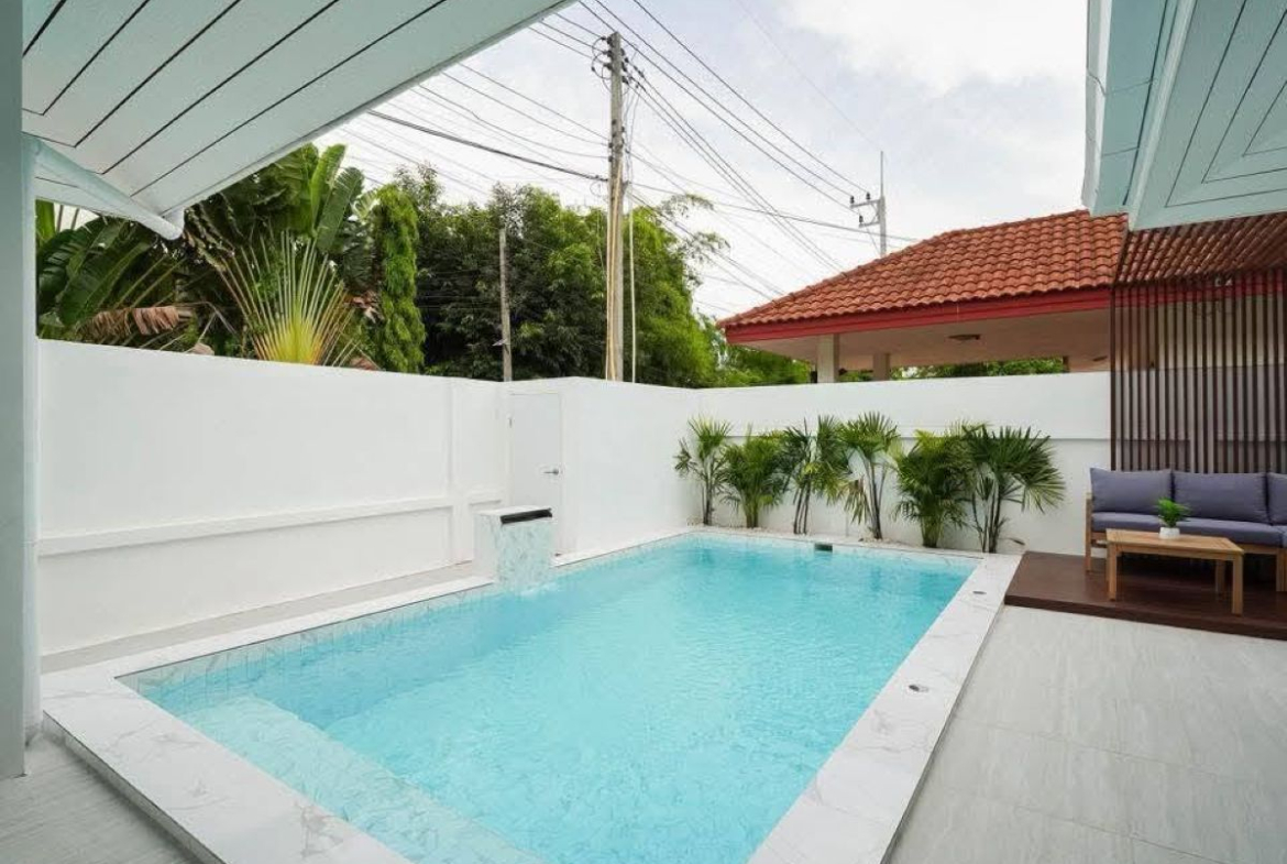 HS1464 – 4Bedrooms Pool Villa for Sale in Soi Siam Country Club