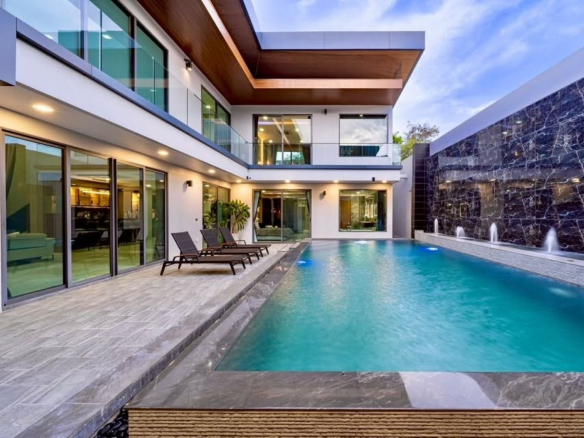 HS1471 – 6Bedrooms Pool Villa House for Sale in M Mountain Village in Thung Klom-Talman