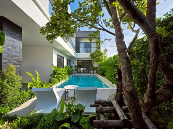 HS1483 – 5Bedroom Pool Villa House for Sale in Luxury Vista Villas in South Pattaya
