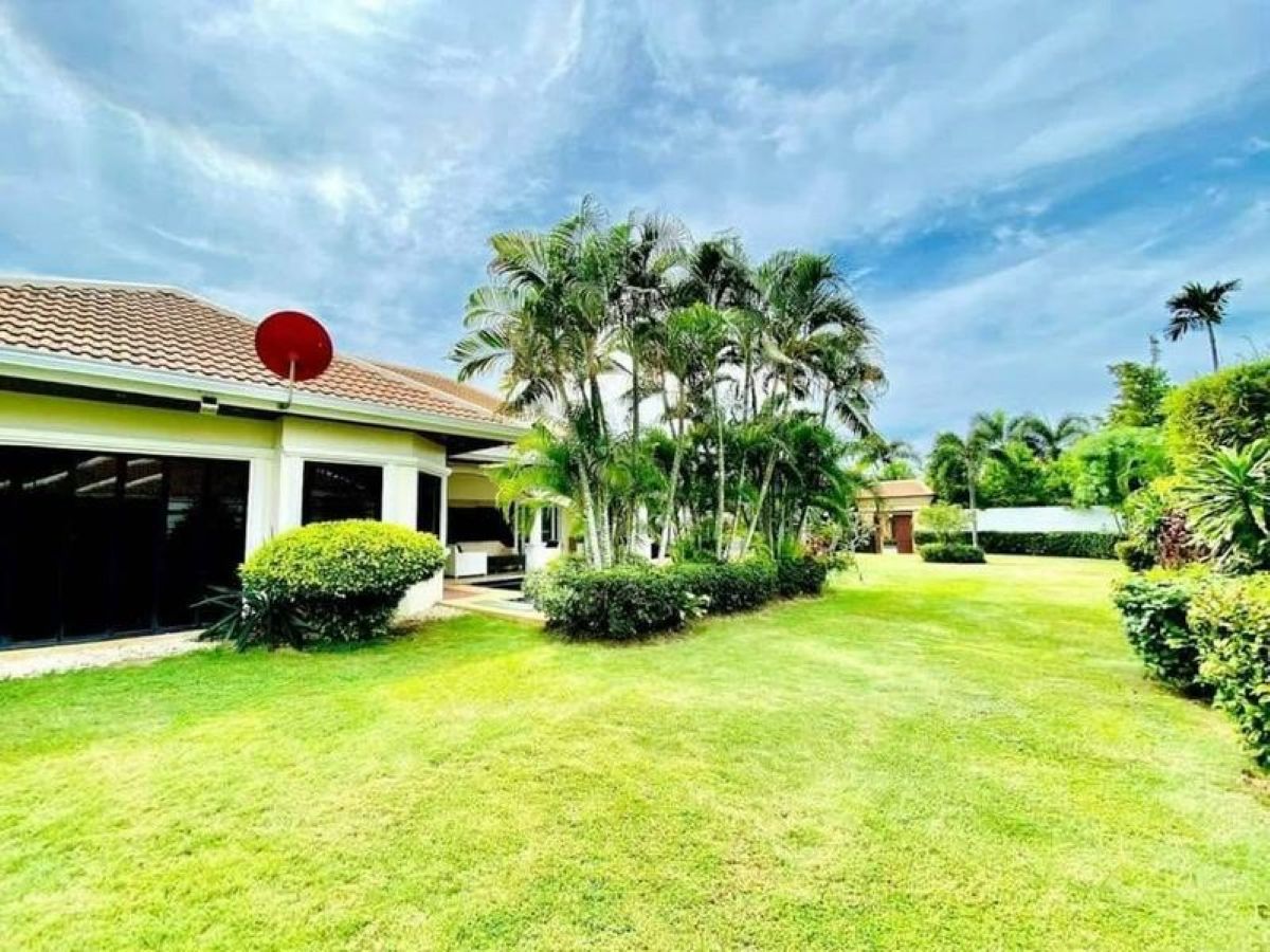 HR0889 – 3Bedroom Pool Villa House for Rent in Jomtien Park Village in Jomtien