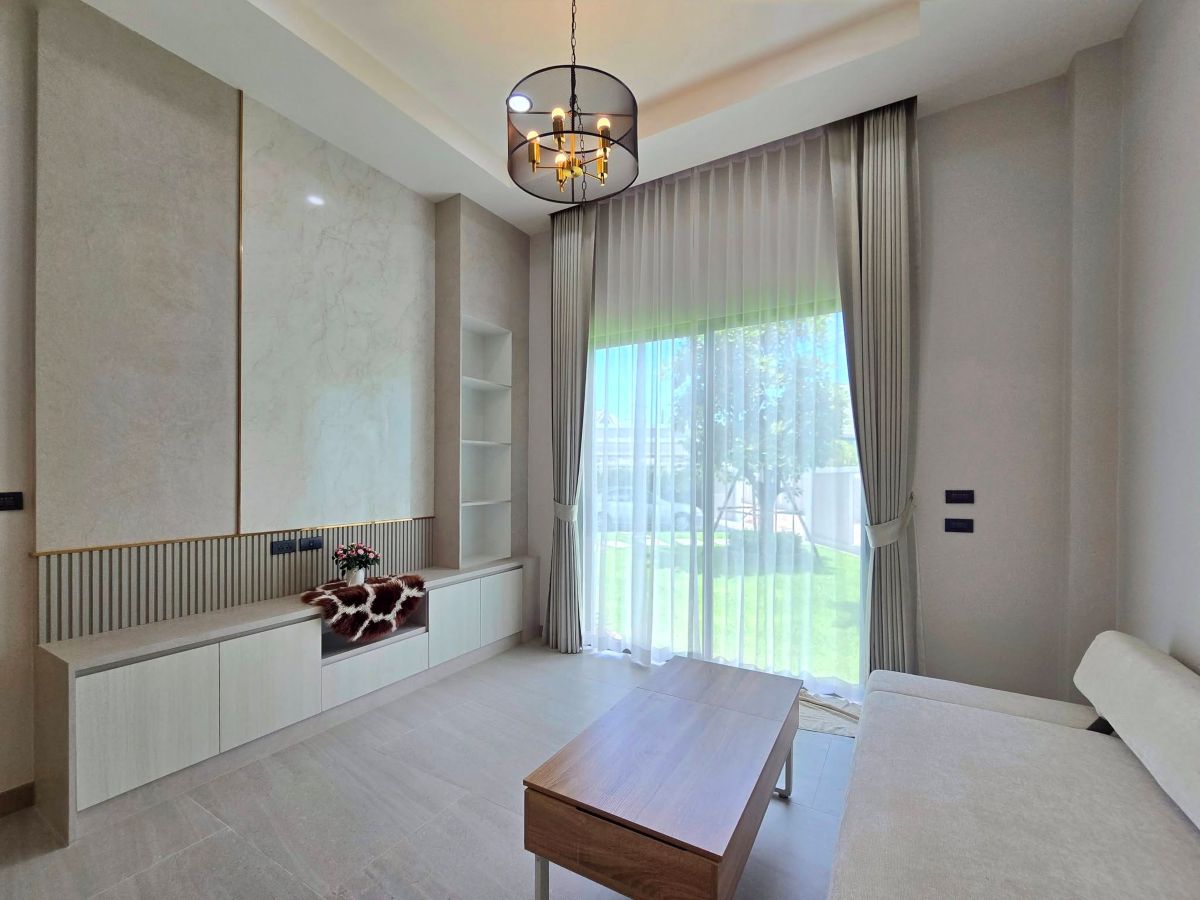 20 HS1481 – 4Bedroom Pool Villa House for Sale in The Private 22 in Soi Chaiyaporn Vithee