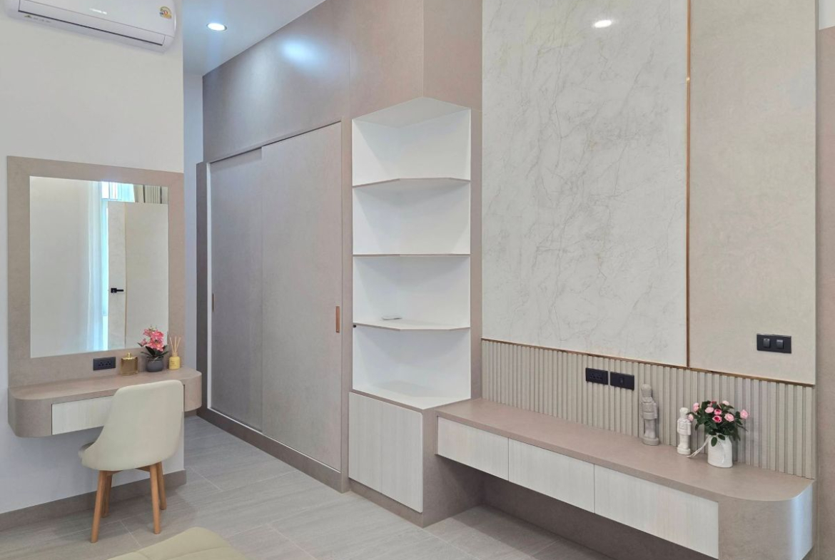 HS1481 – 4Bedroom Pool Villa House for Sale in The Private 22 in Soi Chaiyaporn Vithee