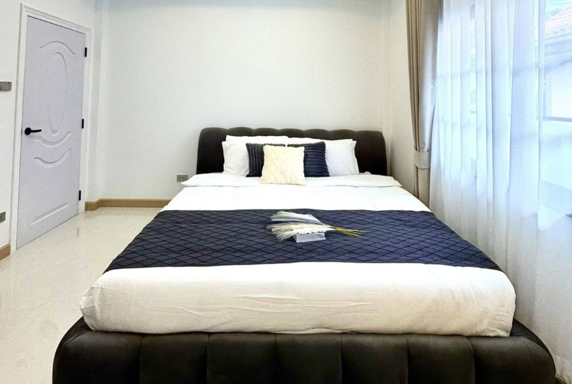 HS1470 – 3Bedroom Single House for Sale in Permsap Village in Soi Saim Country Club