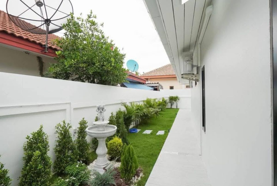 HS1464 – 4Bedrooms Pool Villa for Sale in Soi Siam Country Club