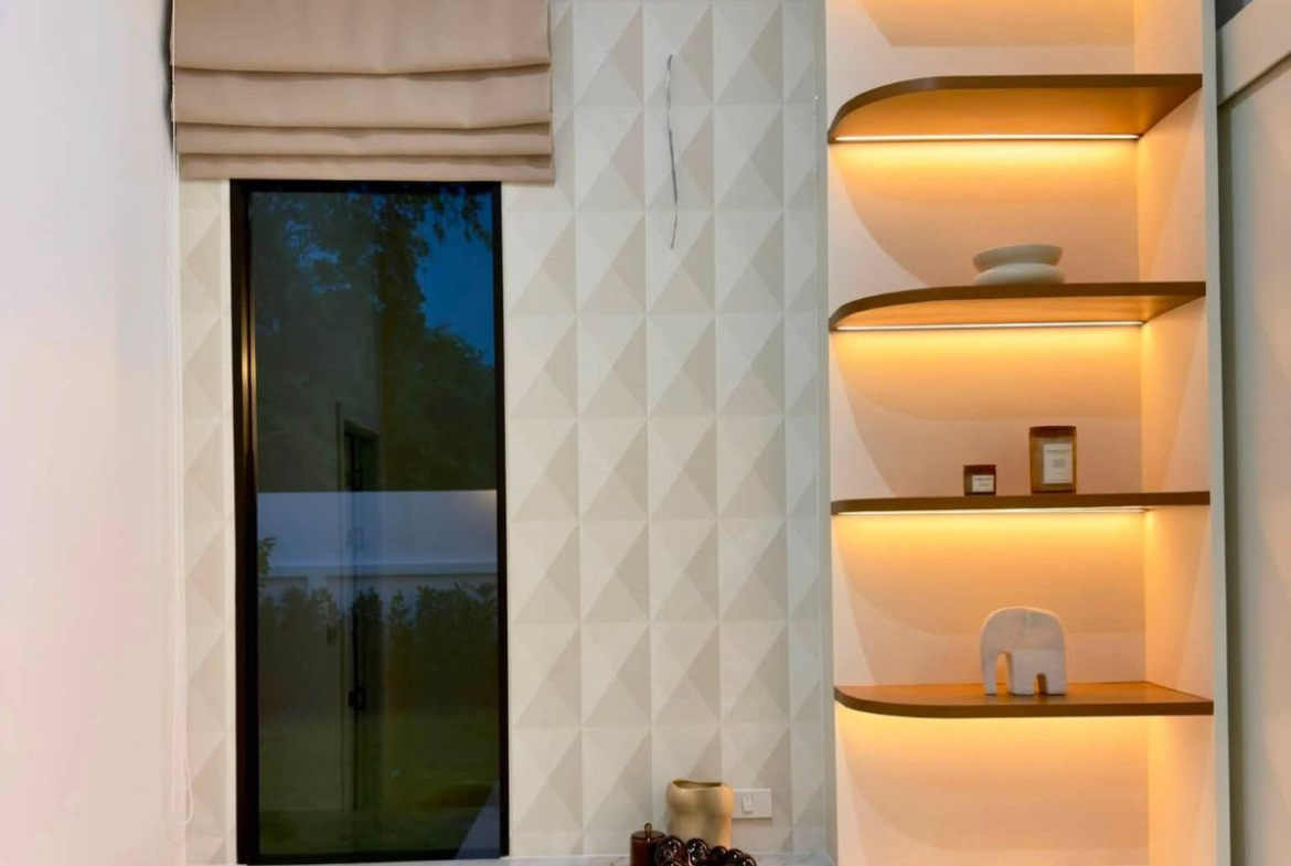 HS1478 – 5Bedroom Luxury Pool Villa for Sale in Pornprapa Nimit 32 in Soi Siam Country Club
