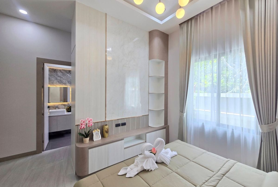 HS1481 – 4Bedroom Pool Villa House for Sale in The Private 22 in Soi Chaiyaporn Vithee