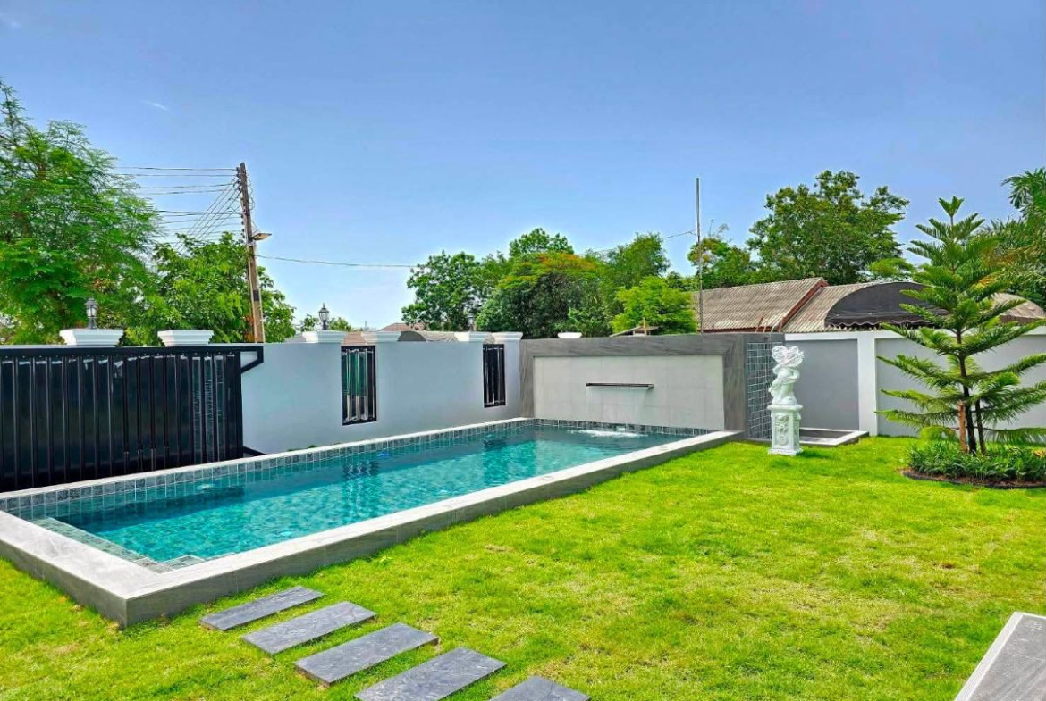 HS1480 – 4Bedroom Pool Villa House for Sale in Sak Nok 19 in Thung Klom – Tal man