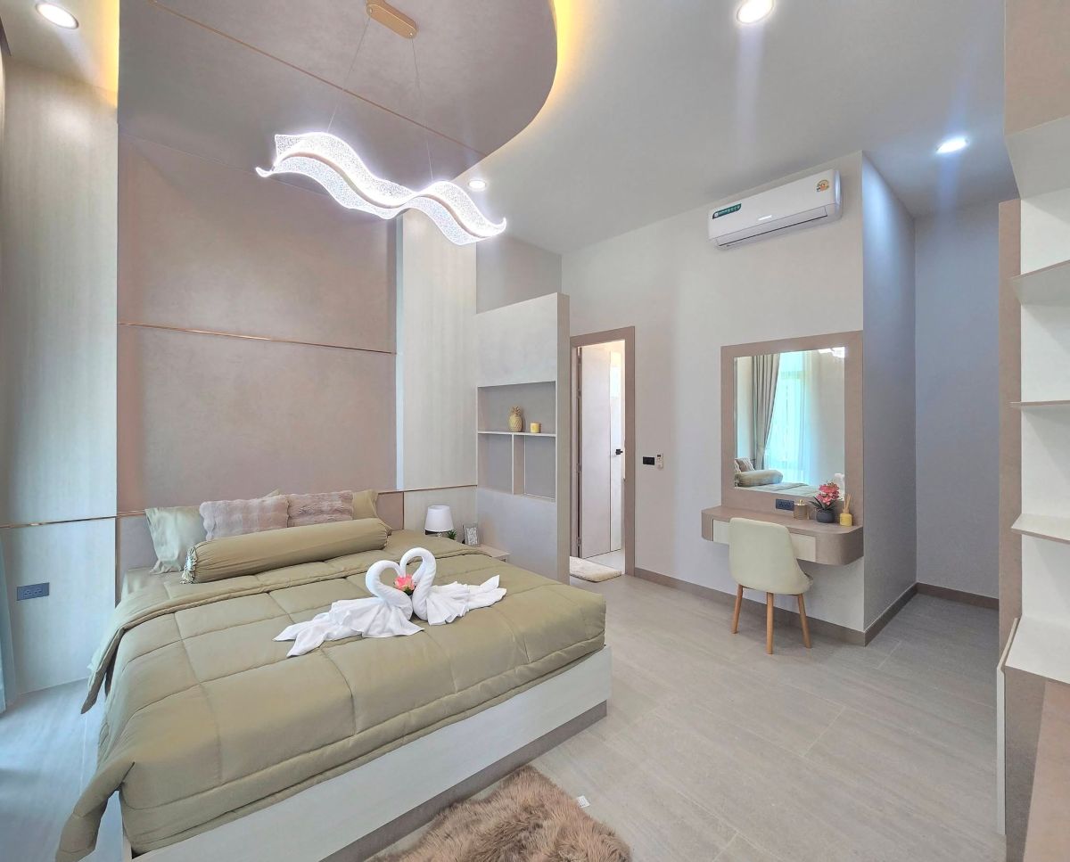 27 HS1481 – 4Bedroom Pool Villa House for Sale in The Private 22 in Soi Chaiyaporn Vithee
