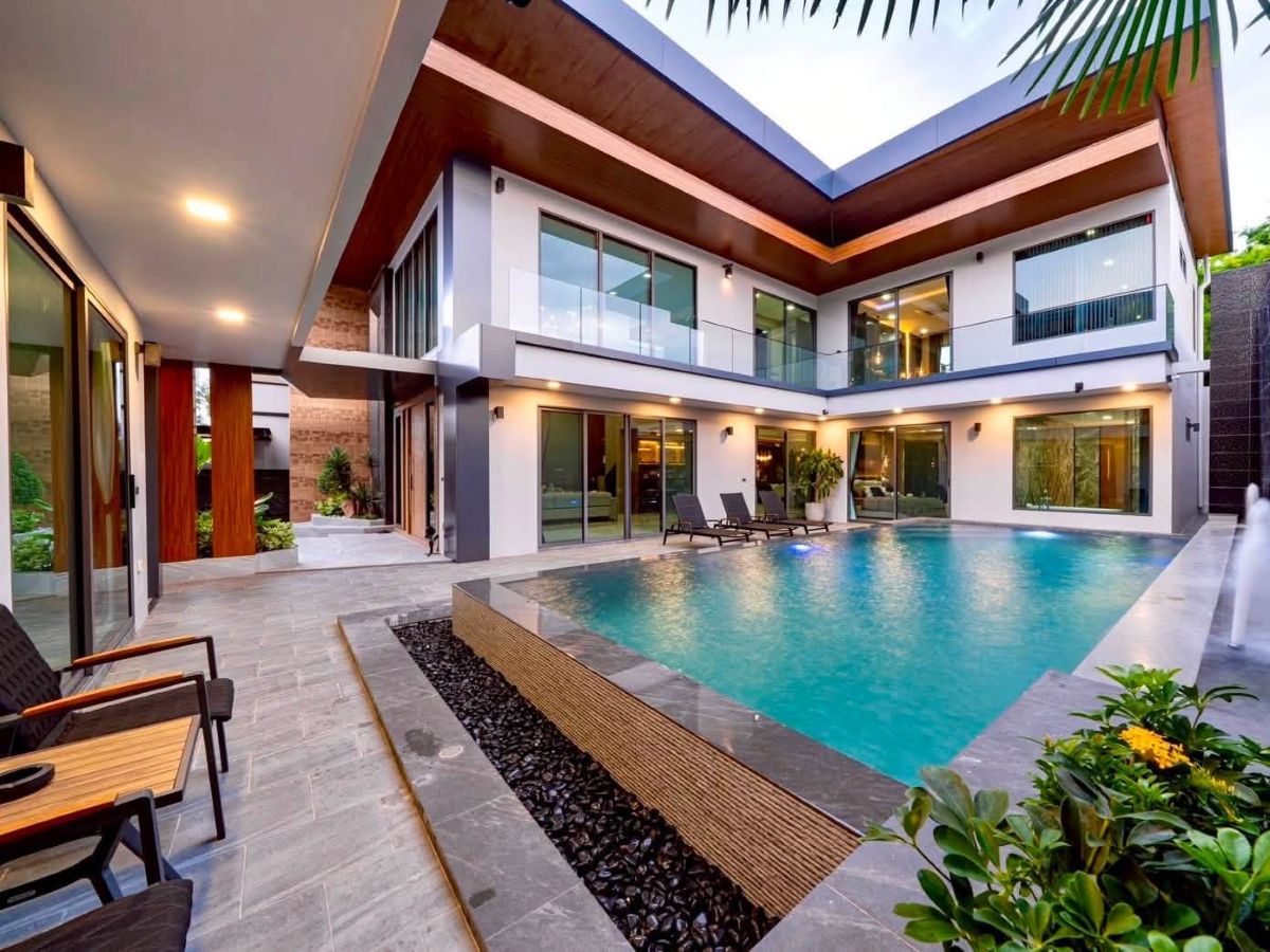HS1471 – 6Bedrooms Pool Villa House for Sale in M Mountain Village in Thung Klom-Talman