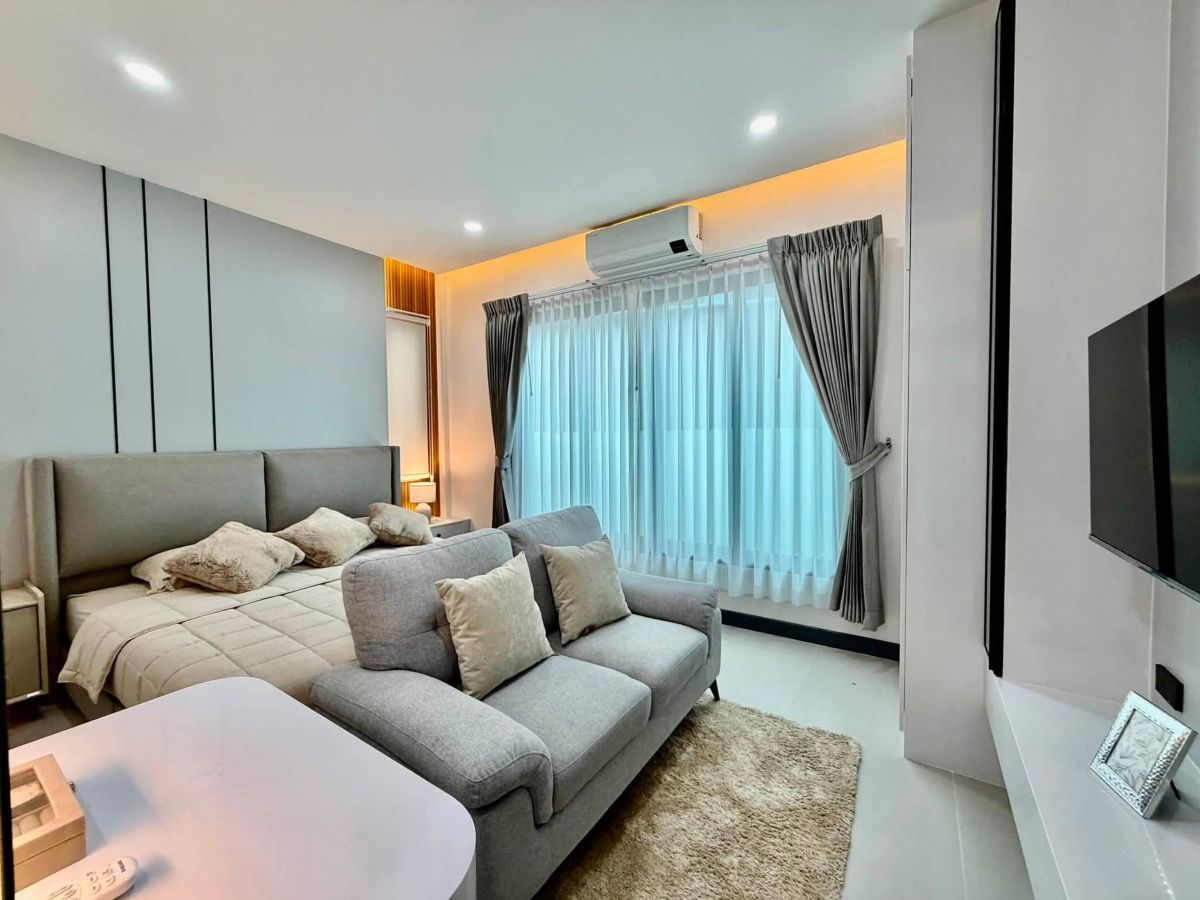 HS1472 – 3Bedrooms Modern Pool Villa House for Sale in Central Pattaya
