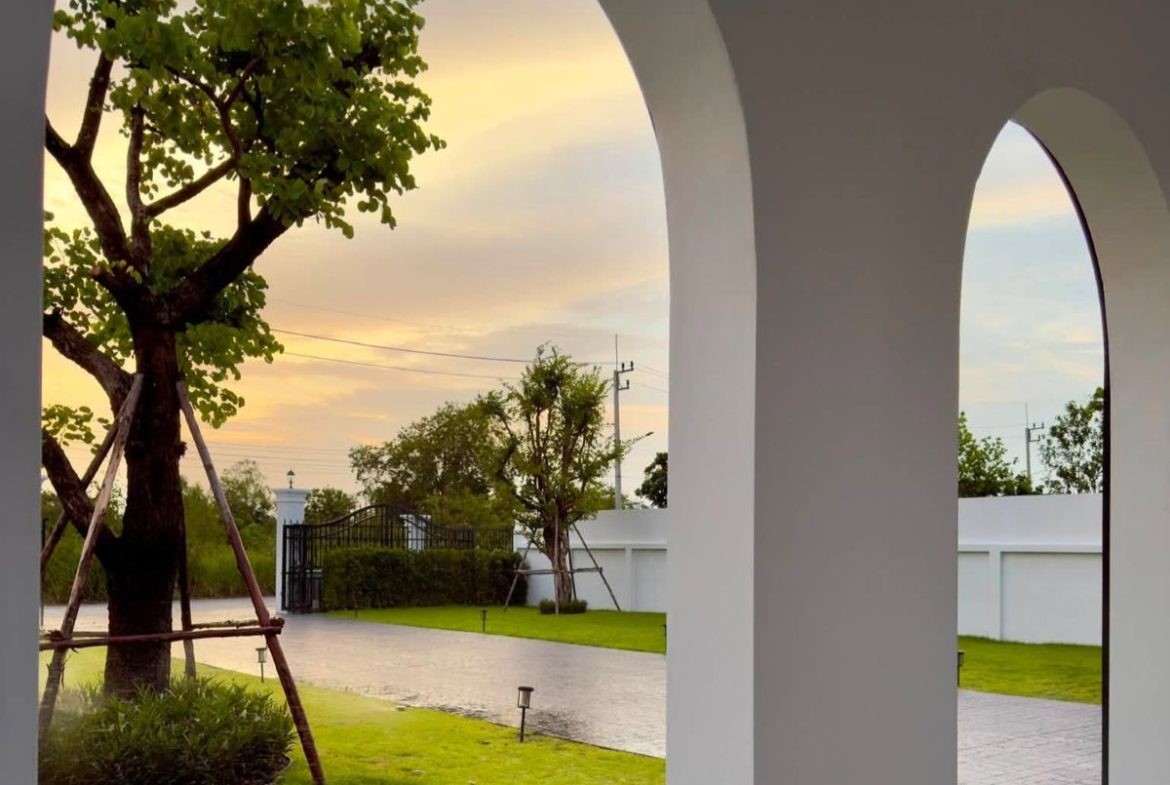 HS1478 – 5Bedroom Luxury Pool Villa for Sale in Pornprapa Nimit 32 in Soi Siam Country Club