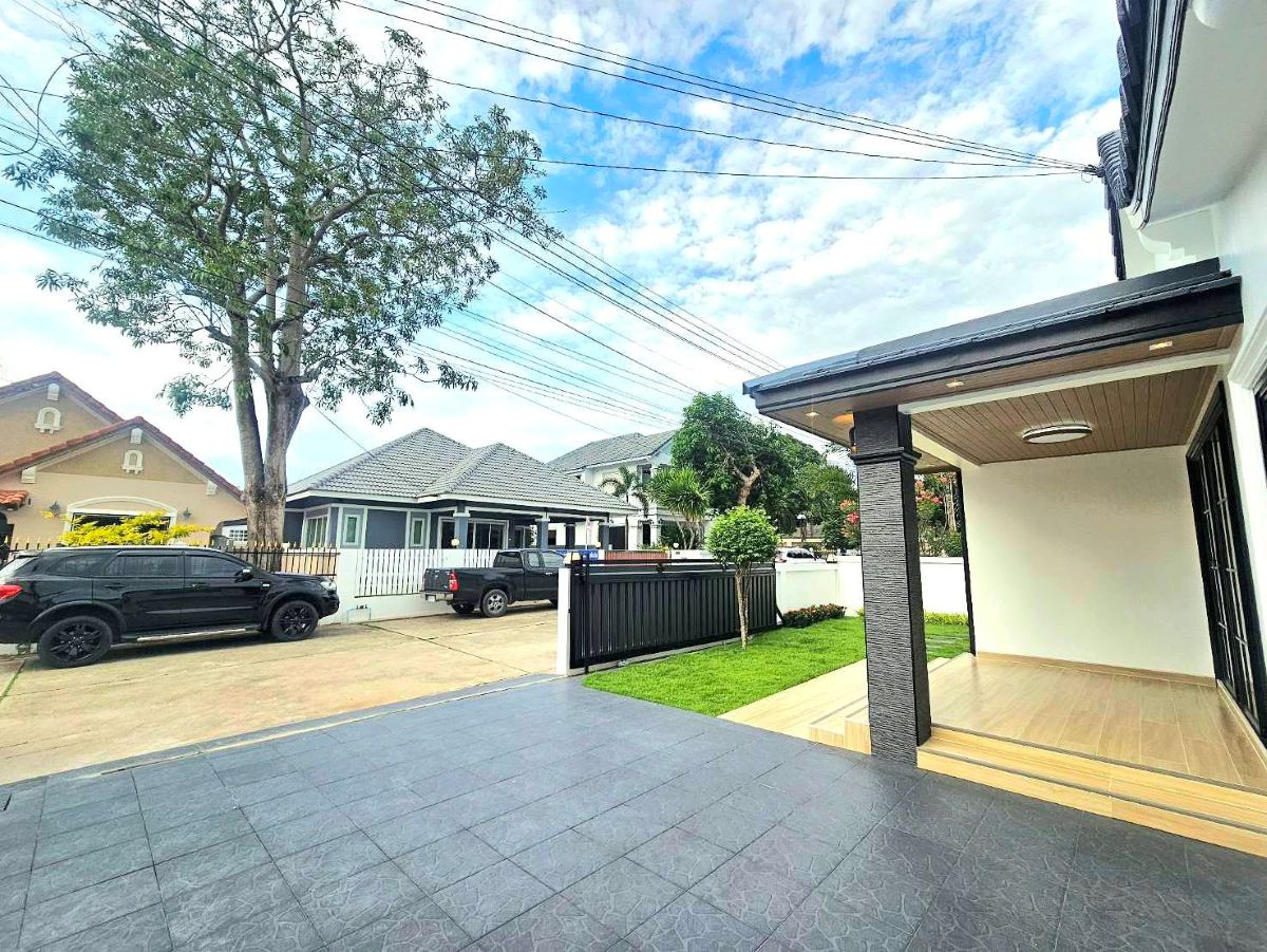 HS1470 – 3Bedroom Single House for Sale in Permsap Village in Soi Saim Country Club