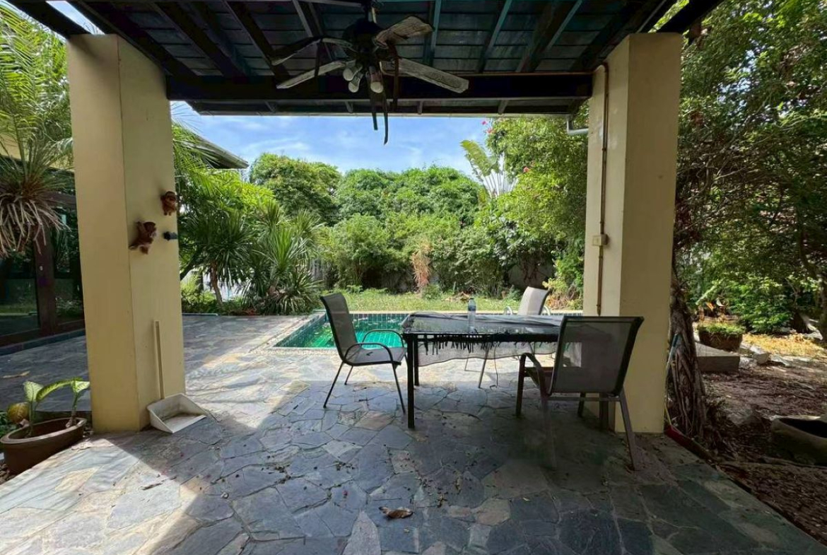 HS1465 – 3Bedrooms Pool Villa House for Sale in Grand Garden Home in Bang Saray