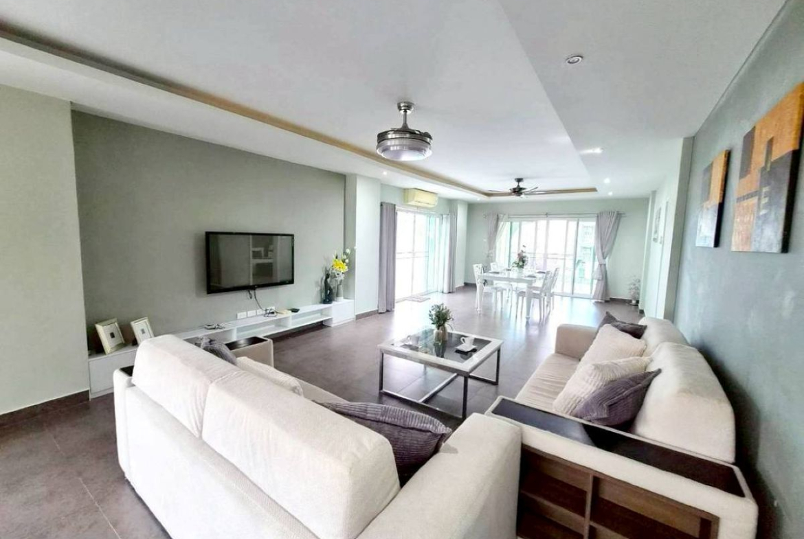 CS0994 – 2Bedrooms Condominium or Sale in Tudor Court Condominium in Pratamnak Soi 2