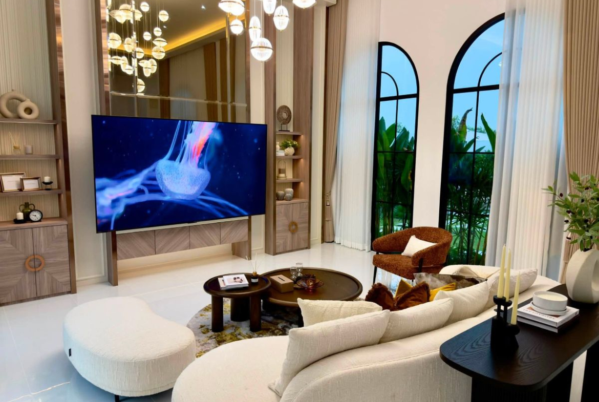 HS1478 – 5Bedroom Luxury Pool Villa for Sale in Pornprapa Nimit 32 in Soi Siam Country Club