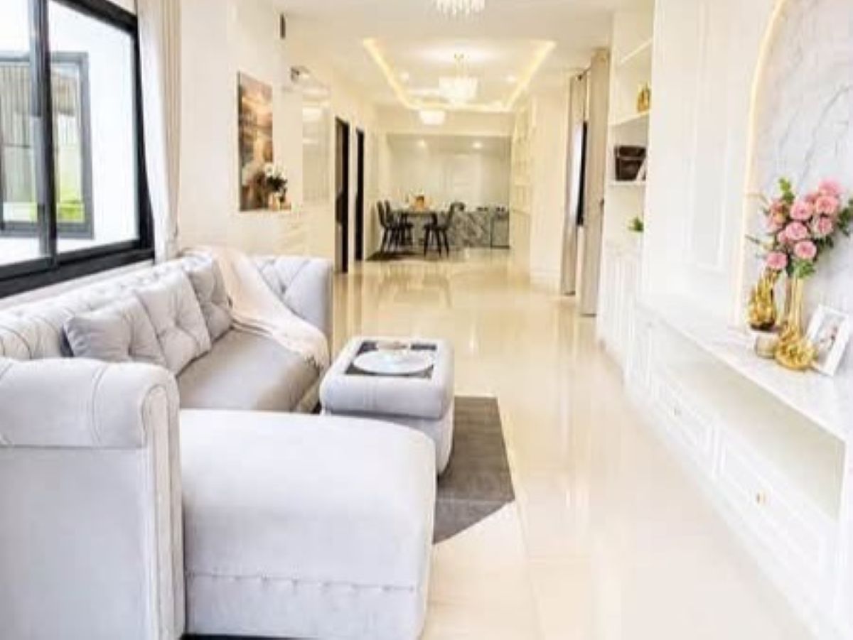 HS1484 -2Bedroom Single House for Sale in PattayaRungrueng Village in Noen Plub Wan