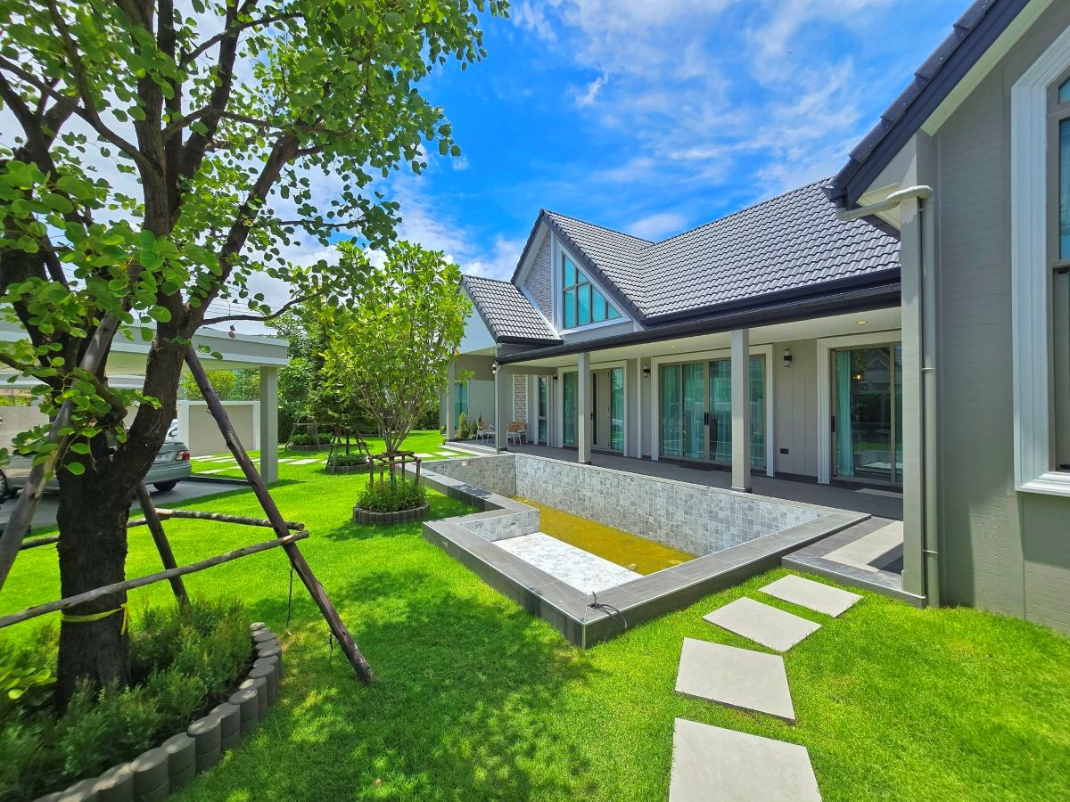 30 HS1481 – 4Bedroom Pool Villa House for Sale in The Private 22 in Soi Chaiyaporn Vithee