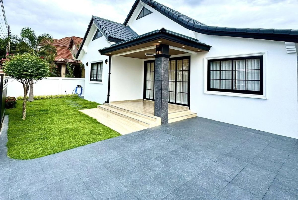 HS1470 – 3Bedroom Single House for Sale in Permsap Village in Soi Saim Country Club
