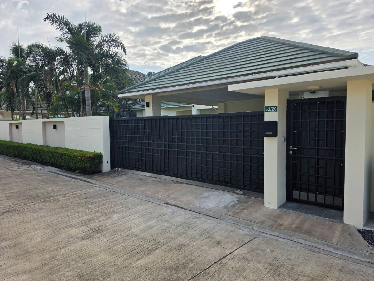 31 HR0890 – 4Bedroom Pool Villa House for Rent in Green Field 5 in Nong Pla Lai