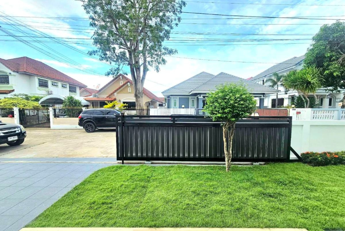 HS1470 – 3Bedroom Single House for Sale in Permsap Village in Soi Saim Country Club