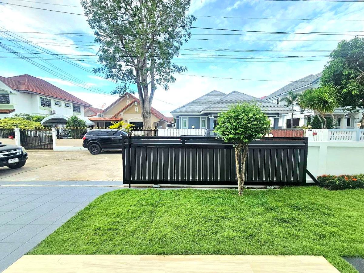 HS1470 – 3Bedroom Single House for Sale in Permsap Village in Soi Saim Country Club