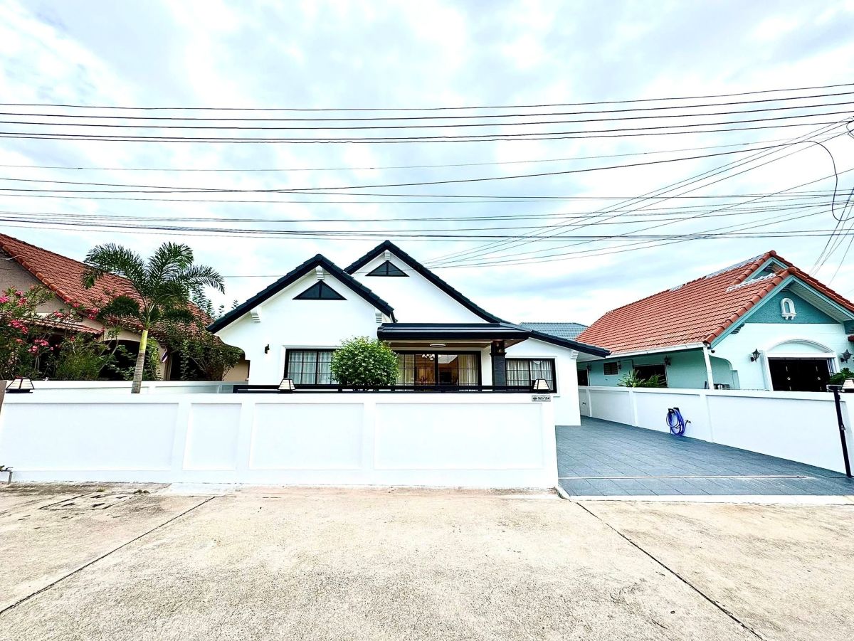 HS1470 – 3Bedroom Single House for Sale in Permsap Village in Soi Saim Country Club