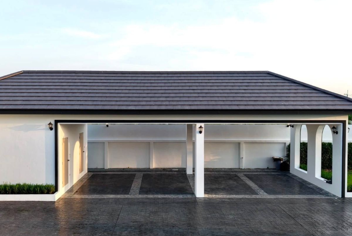 HS1478 – 5Bedroom Luxury Pool Villa for Sale in Pornprapa Nimit 32 in Soi Siam Country Club
