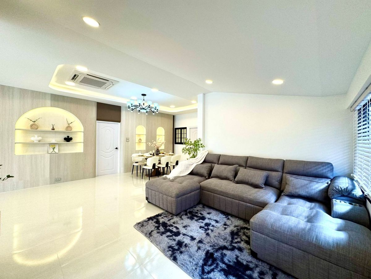 HS1470 – 3Bedroom Single House for Sale in Permsap Village in Soi Saim Country Club