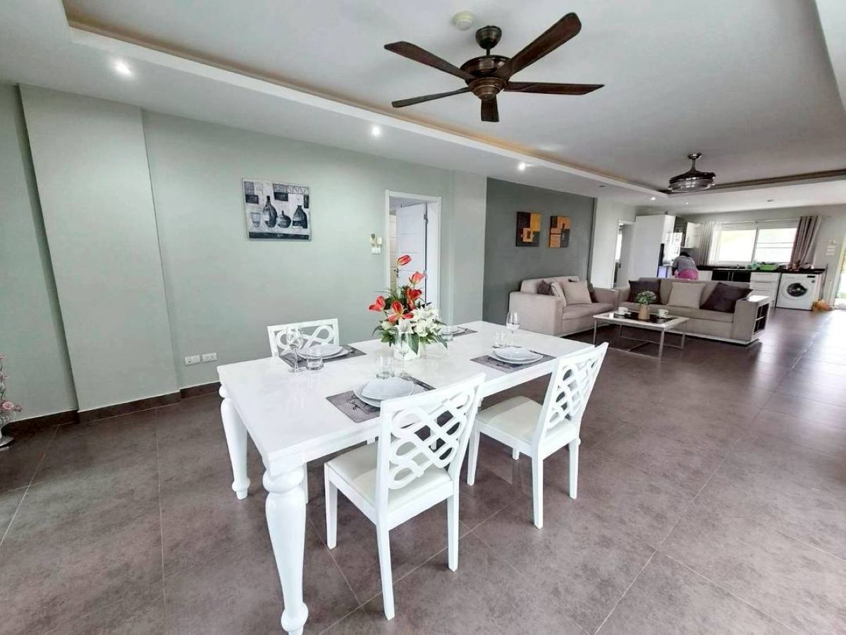 5 CS0994 – 2Bedrooms Condominium or Sale in Tudor Court Condominium in Pratamnak Soi 2