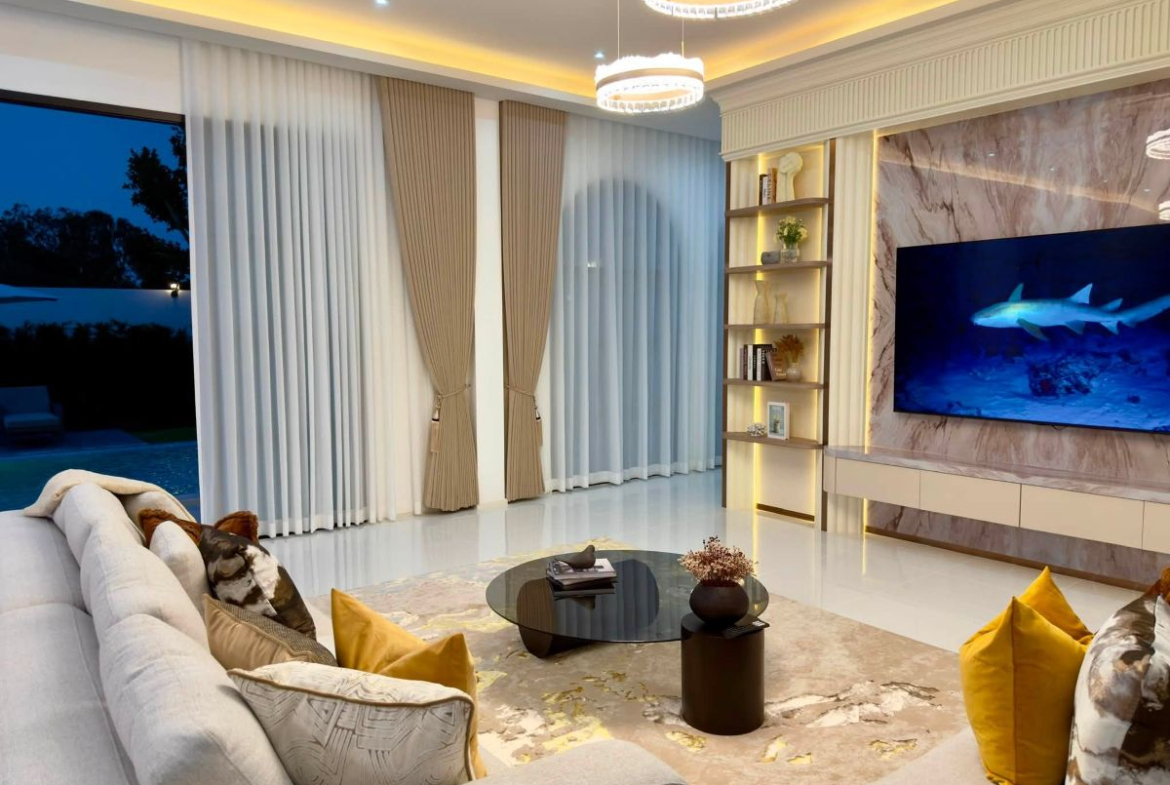 HS1478 – 5Bedroom Luxury Pool Villa for Sale in Pornprapa Nimit 32 in Soi Siam Country Club