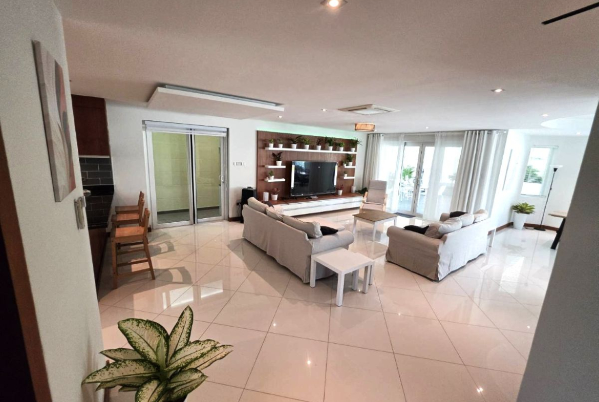 HR0890 – 4Bedroom Pool Villa House for Rent in Green Field 5 in Nong Pla Lai