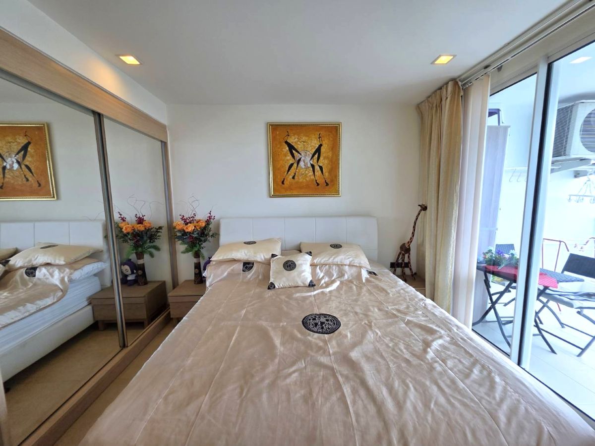 6 CR0300 – Studio for Rent in The Cliff Residence Condo in Pratumnak