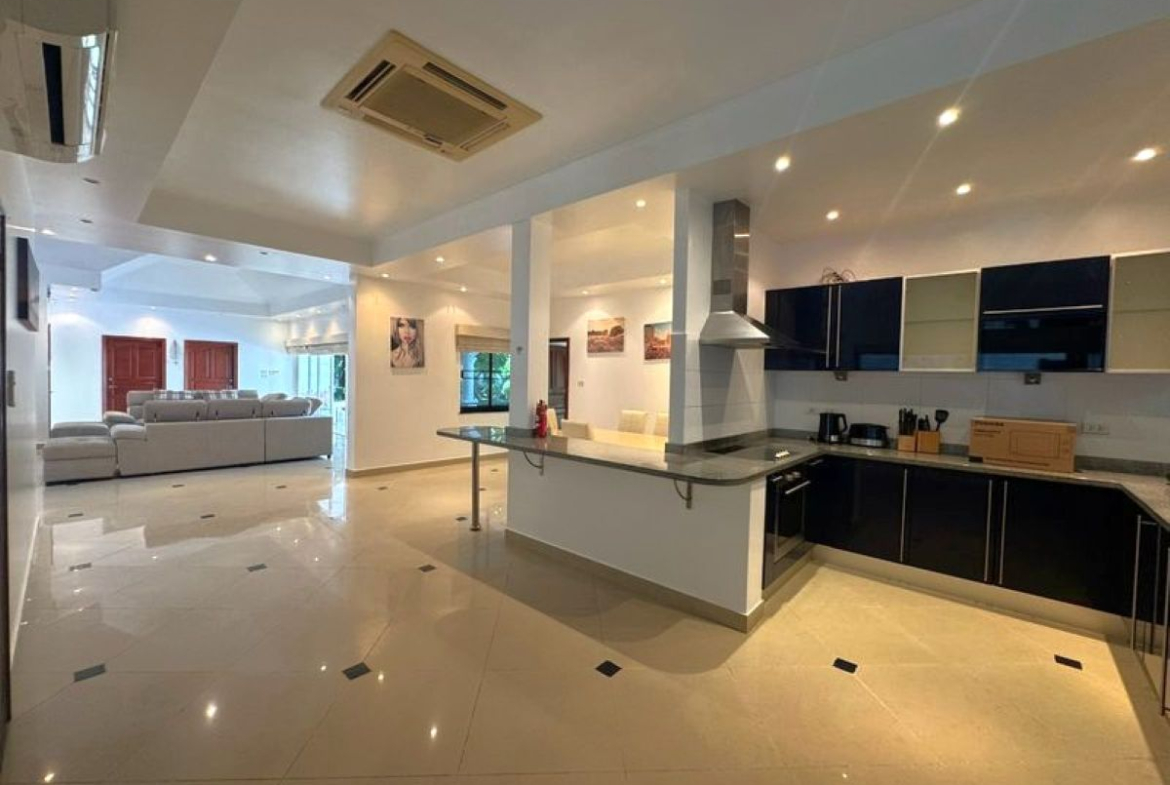 HR0889 – 3Bedroom Pool Villa House for Rent in Jomtien Park Village in Jomtien