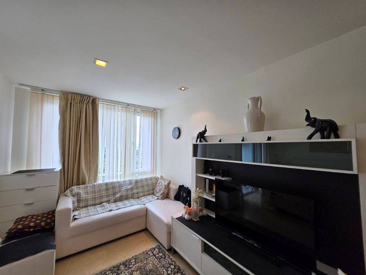 7 CR0300 – Studio for Rent in The Cliff Residence Condo in Pratumnak