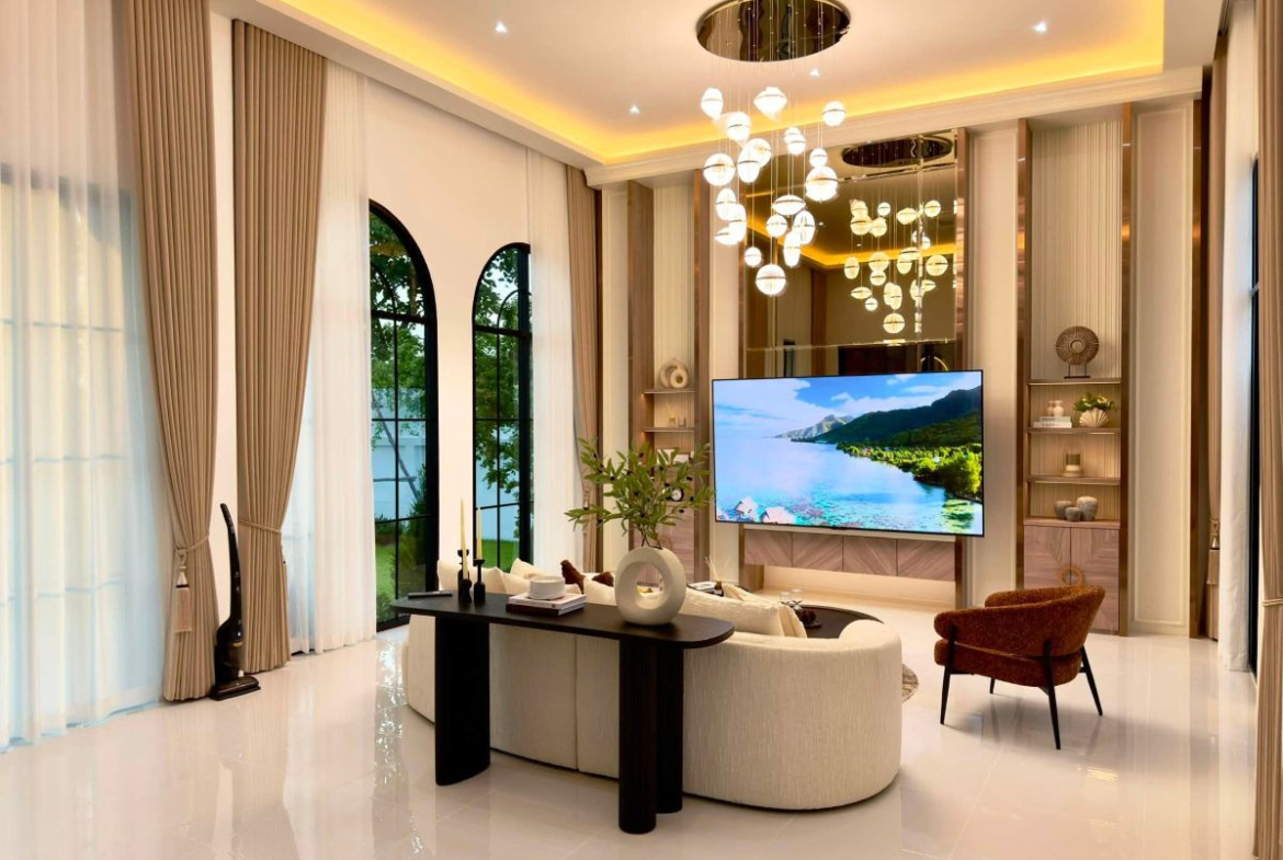 HS1478 – 5Bedroom Luxury Pool Villa for Sale in Pornprapa Nimit 32 in Soi Siam Country Club
