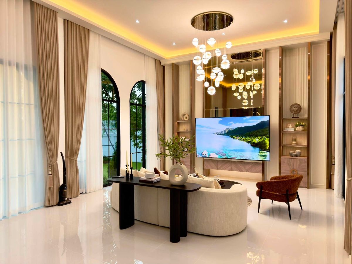 7 HS1478 – 5Bedroom Luxury Pool Villa for Sale in Pornprapa Nimit 32 in Soi Siam Country Club
