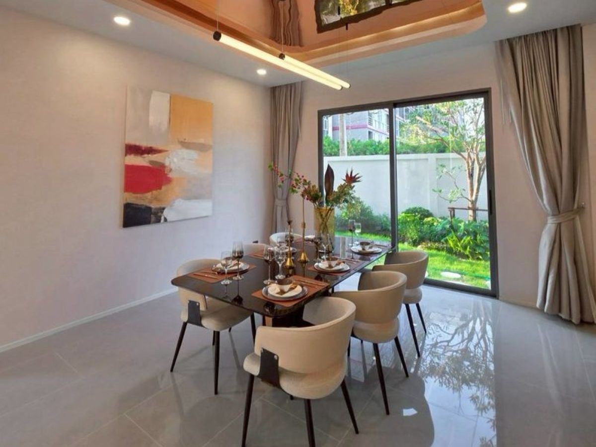 HS1482 – 6Bedroom 3-Storey Detached Pool Villa House for Sale in Vista Golden Beach in Jomtien