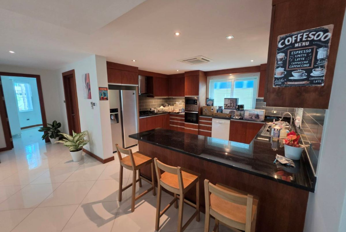 HR0890 – 4Bedroom Pool Villa House for Rent in Green Field 5 in Nong Pla Lai