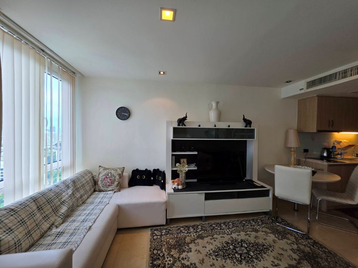 8 CR0300 – Studio for Rent in The Cliff Residence Condo in Pratumnak