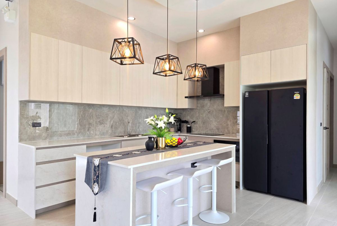 HS1481 – 4Bedroom Pool Villa House for Sale in The Private 22 in Soi Chaiyaporn Vithee
