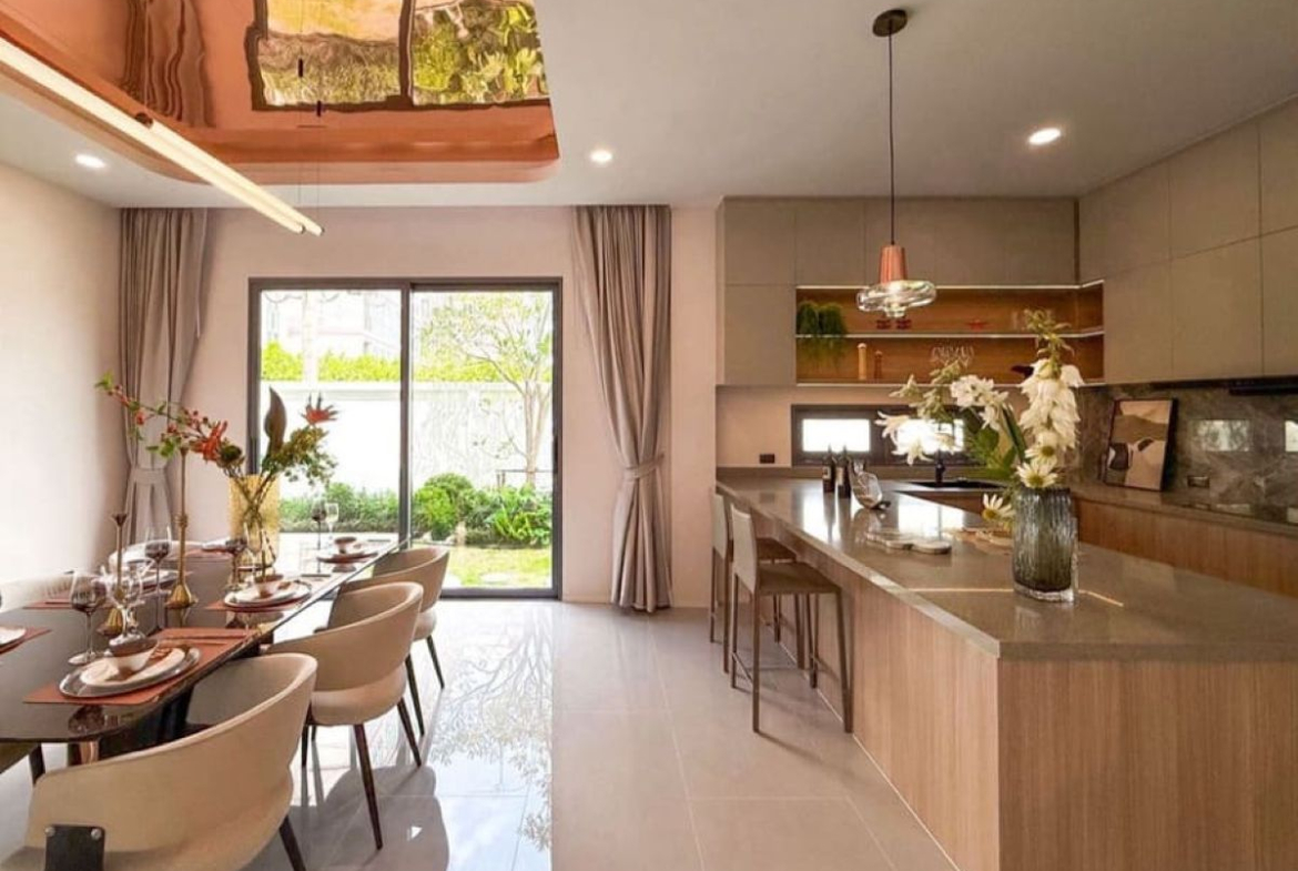 HS1482 – 6Bedroom 3-Storey Detached Pool Villa House for Sale in Vista Golden Beach in Jomtien