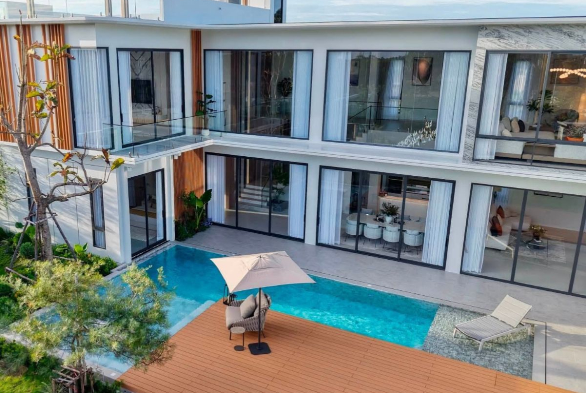 HS1505 – 5Bedroom Luxury Pool Villa House for Sale in Ultra Luxury House in Mabprachan