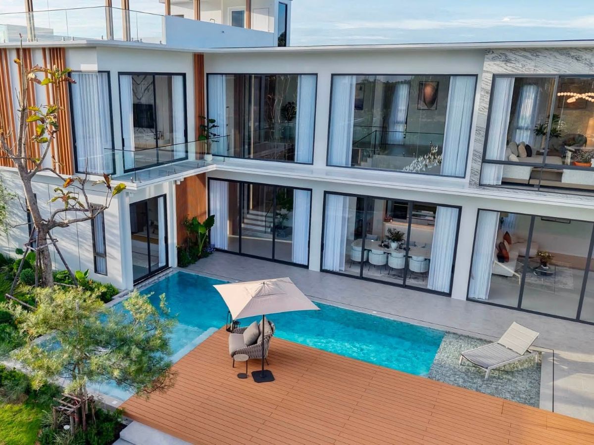 HS1505 – 5Bedroom Luxury Pool Villa House for Sale in Ultra Luxury House in Mabprachan