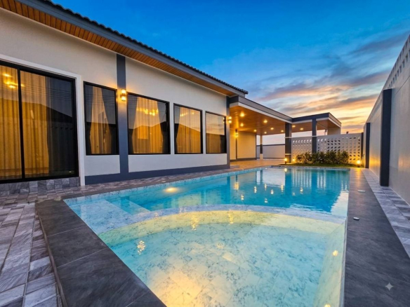 HS1500 – 4Bedroom Pool Villa House for Sale in VJ Land in Soi Siam Country Club