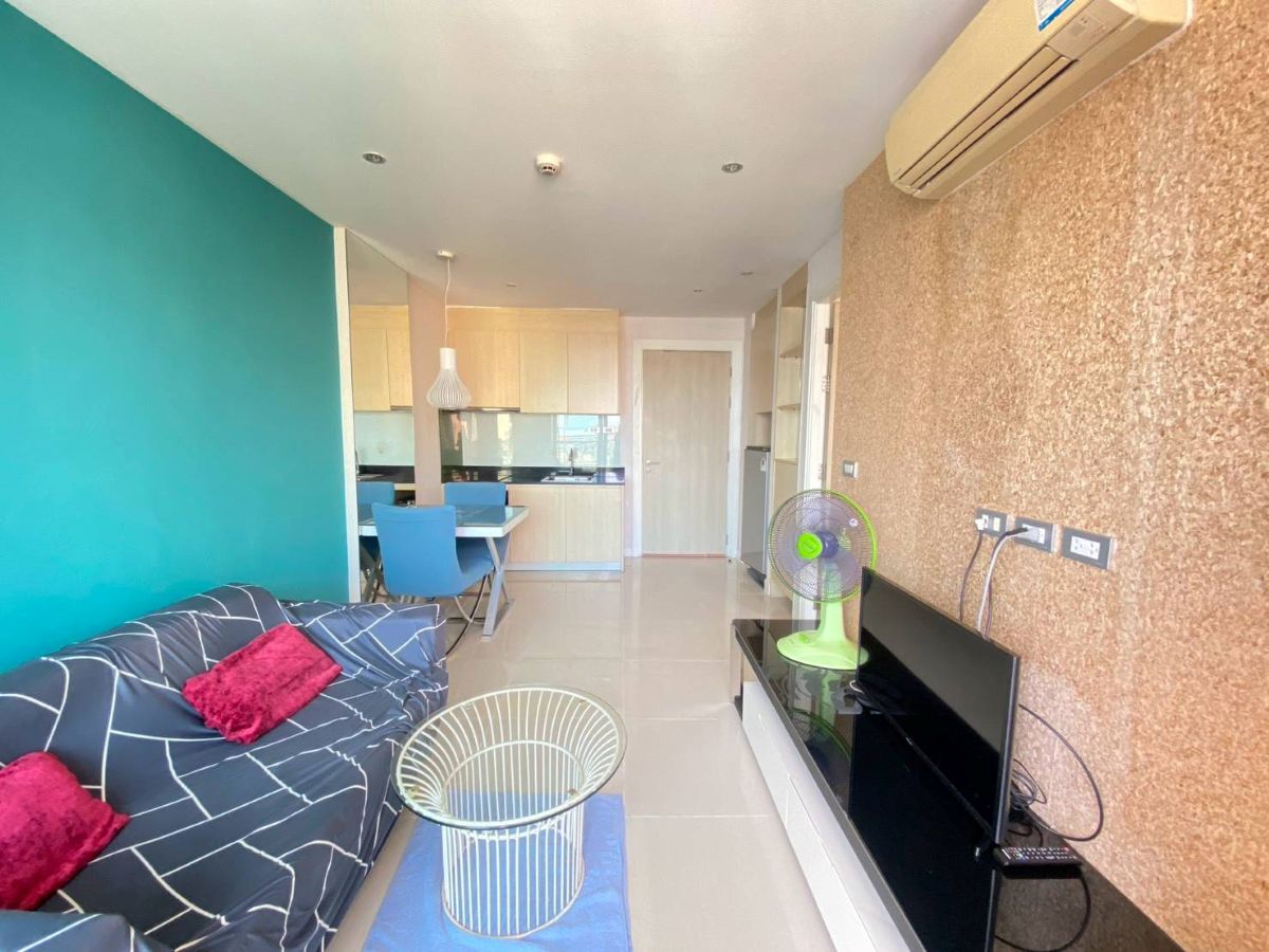 CR0304 – 1Bedroom Condominium For Rent in Grande Caribbean Condo in Thap Praya rd