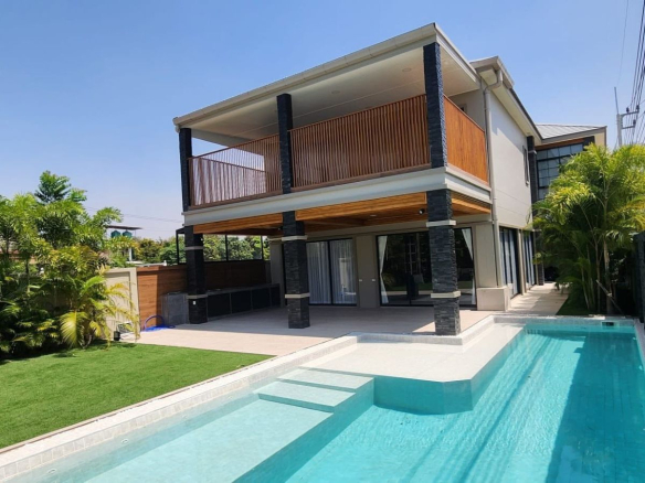 HS1490 – 5Bedroom Luxury Pool Villa House for Sale in The Shades Villas in Mapprachan