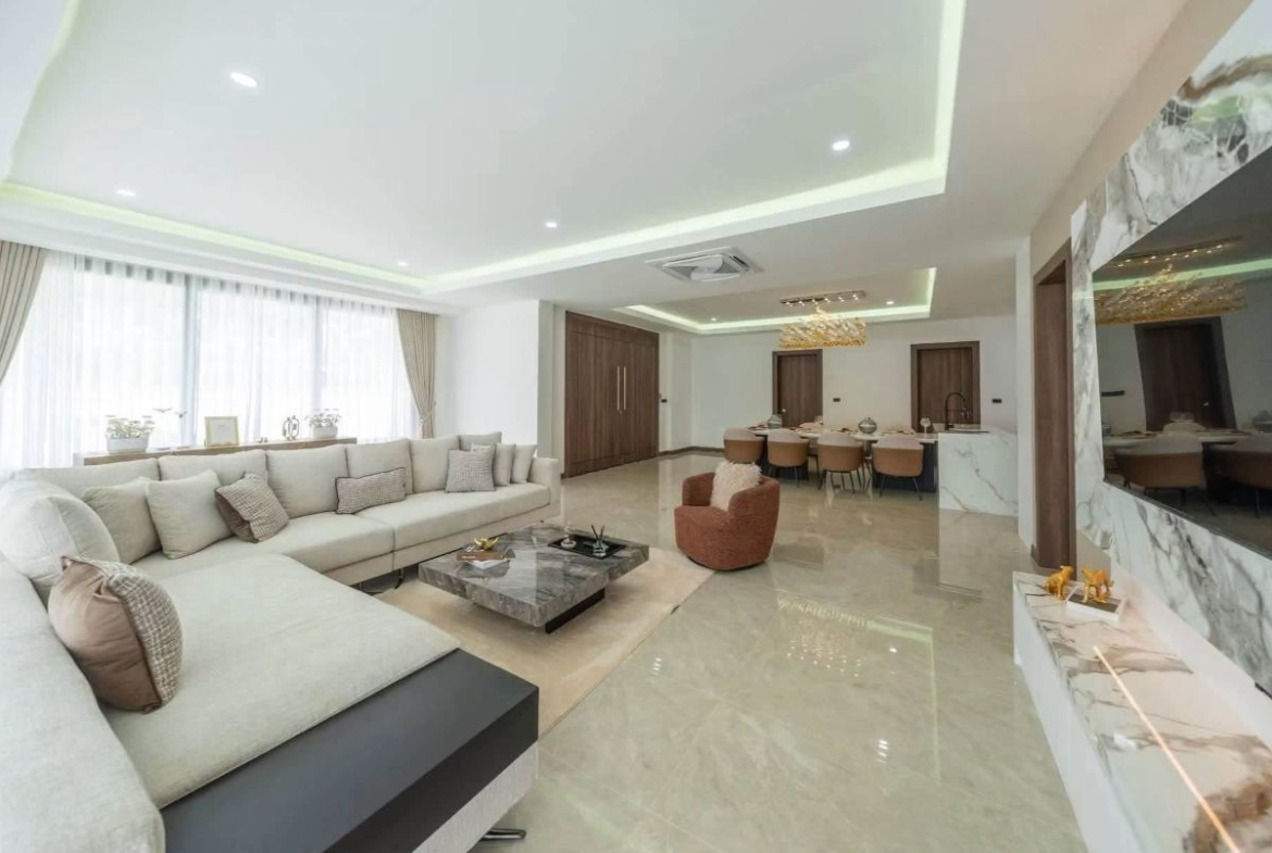 HS1502 – 5Bedroom Luxury Pool Villa House for Sale in Huay Yai