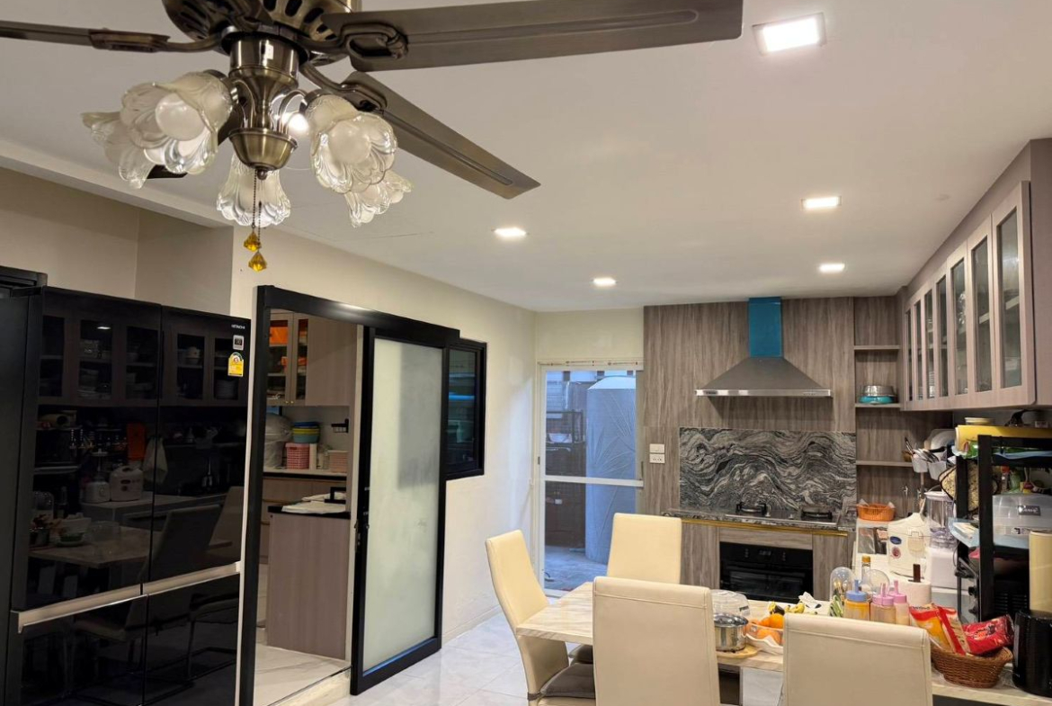 HS1503 – 3Bedroom Pool Villa House for Sale in The Lake Village in Huay Yai